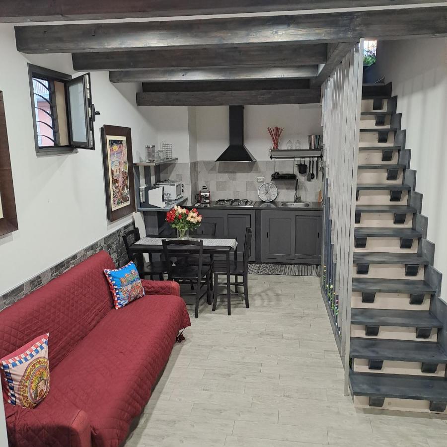 Suite Holiday House Bonaccorso Catânia Exterior foto